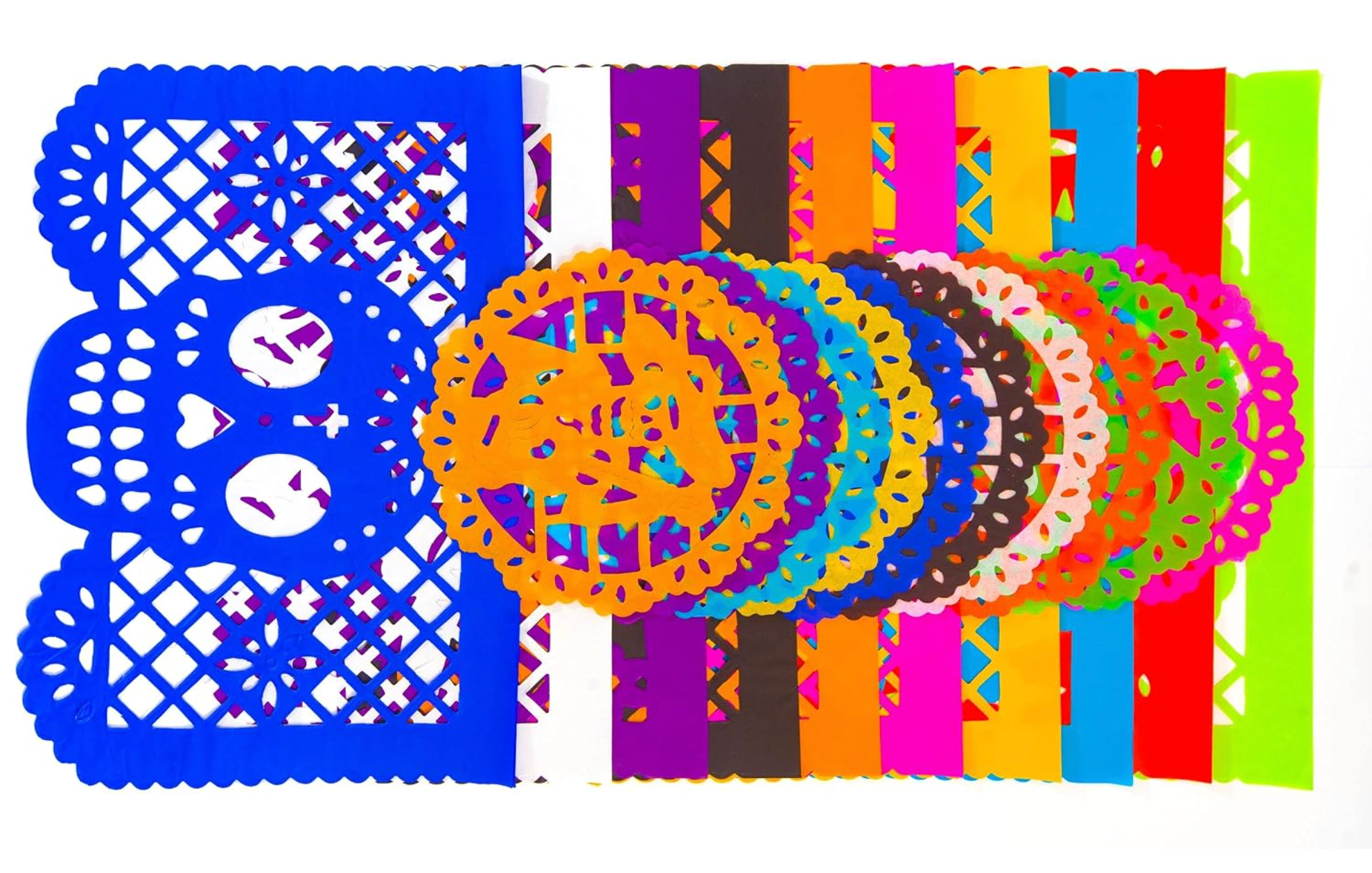 Día de los Muertos Garland "Papel Picado" Tissue paper Banner with Flags and doillies for your Ofrenda
